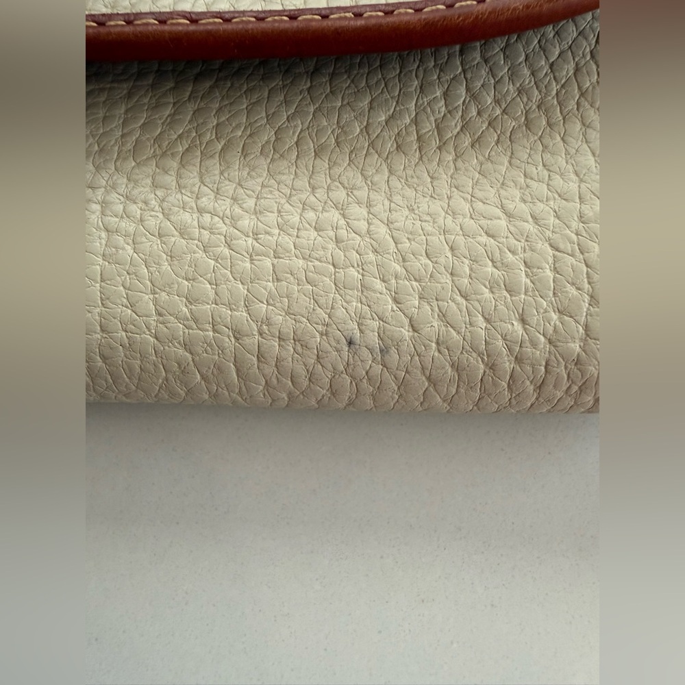 Dooney & Bourke Cream Pebble Leather Wallet with Brown Trim and Brass Plaque - Picture 8 of 8